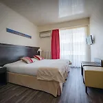 ホテル オテル コント ド ニース 3*
