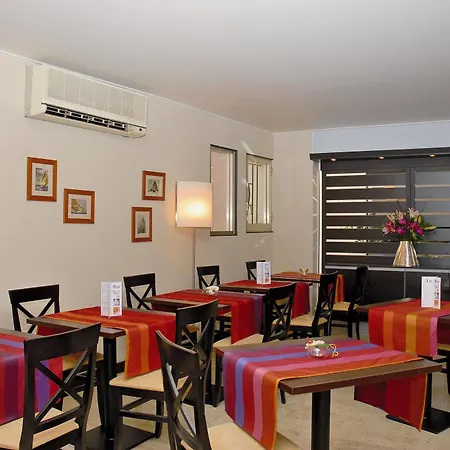 Hotel Comte De Beaulieu-sur-Mer